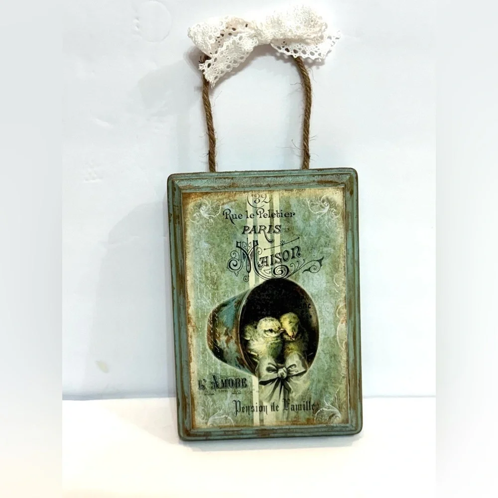 NEW Handcrafted Antiqued Spring French Baby Chicks Wall Hanging Decor Easter